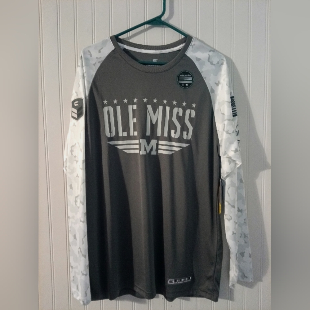 Ole Miss Rebels Colosseum Shirt Men's Large Gray Layer EMBROIDERED PATCHES
